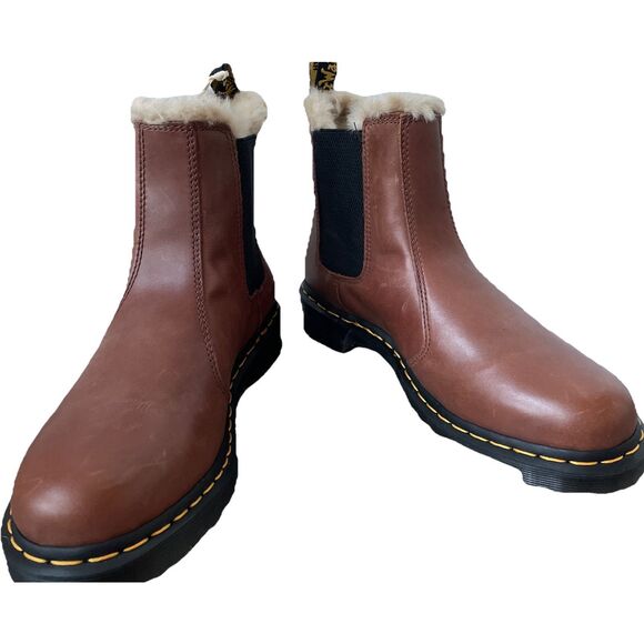 New Dr Martens Leonore 2976 Brown Faux Fur Lined Chelsea Boots Women’s Size 10 - Picture 2 of 3